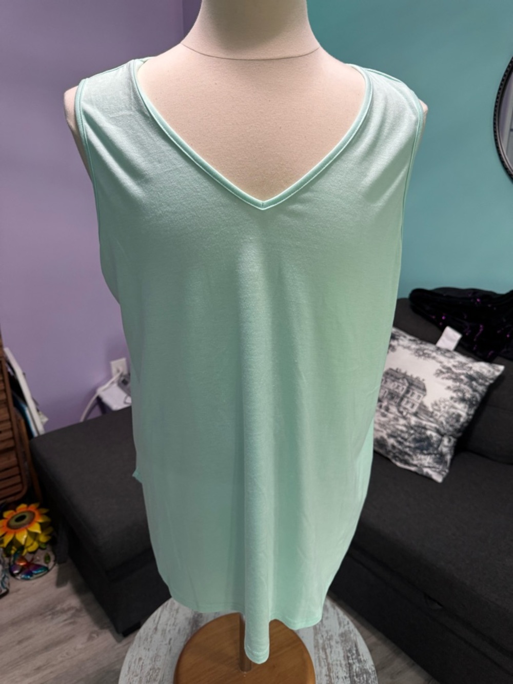 Alala Mint V-Neck Sleeveless Tank